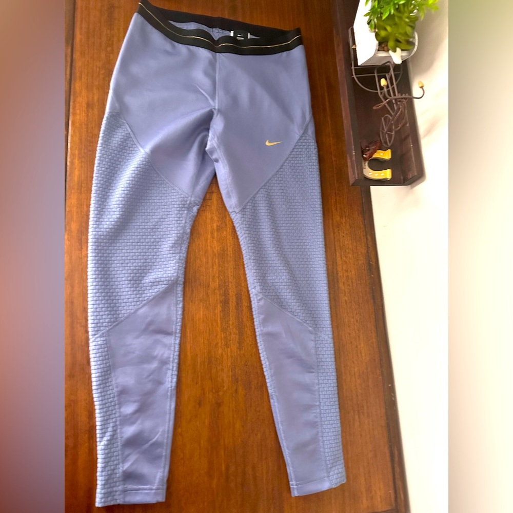 NIKE yoga pants